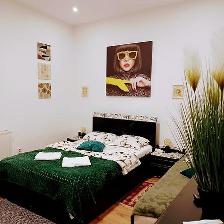 Brasov Central Studio Extérieur photo